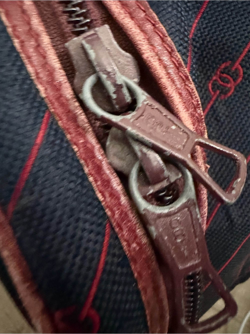 Gucci Interlocking G Navy and Burgundy Travel Duffel with Leather Trim - Picture 6 of 10
